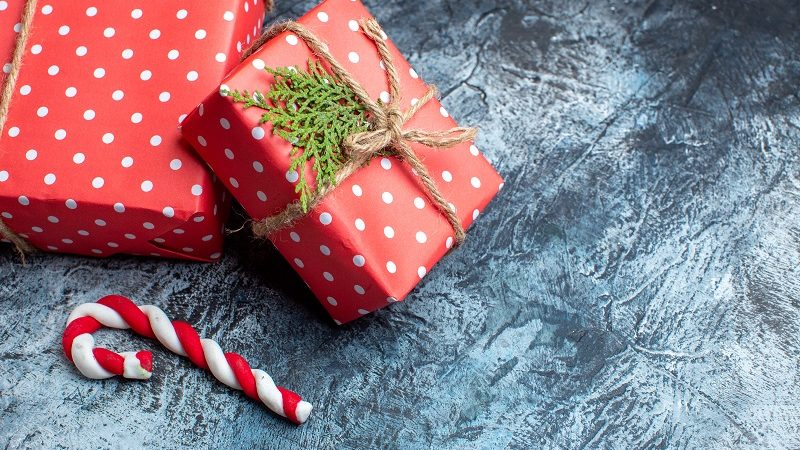Luksusowe prezenty świąteczne dla firm – co kupić?
