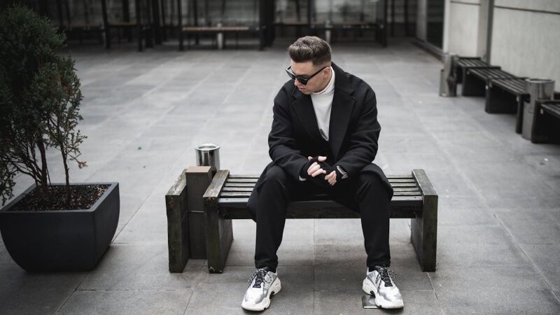 Zimowy komfort w modnym wydaniu. Dlaczego joggery męskie to Twój nowy ulubiony element garderoby?